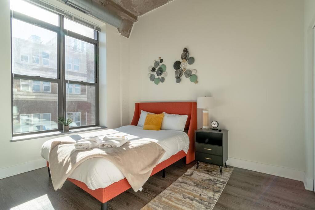 Spacious 2Br Vacation Rental With City View, Optional Parking And Gym Near Mccormick Place & Downtown Chicago Attractions Экстерьер фото