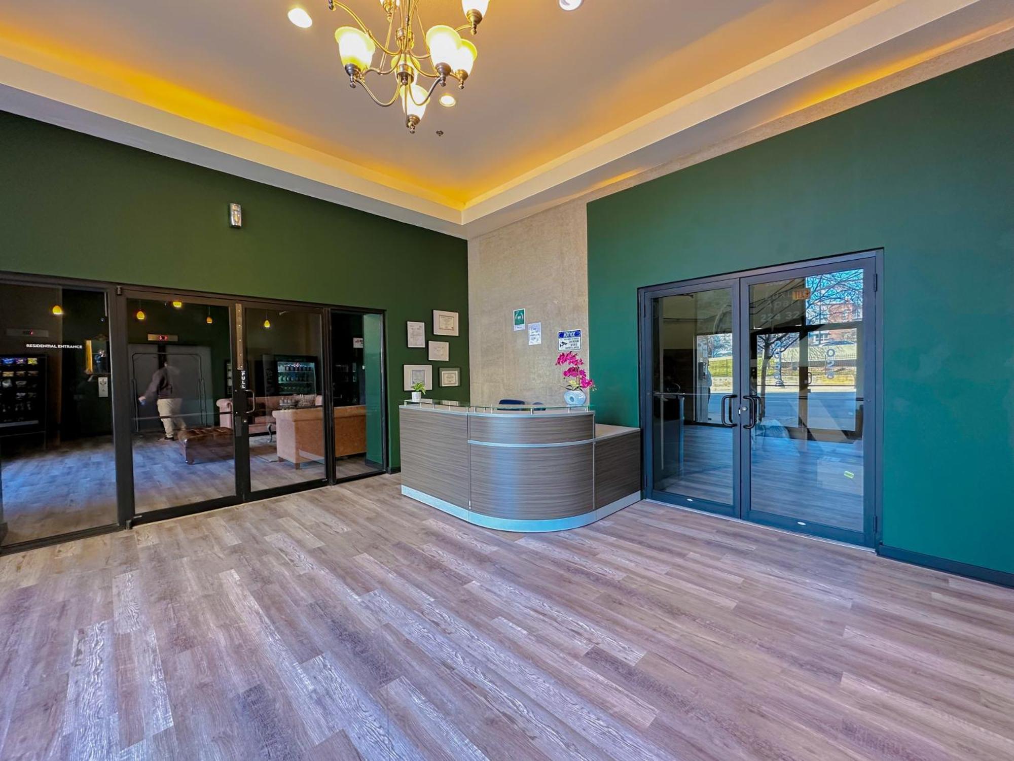 Spacious 2Br Vacation Rental With City View, Optional Parking And Gym Near Mccormick Place & Downtown Chicago Attractions Экстерьер фото